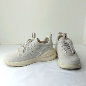 Clove Shoes Strada Moonbeam/Ivory Healthcare Workers Nursing Sneakers W6/M4.5